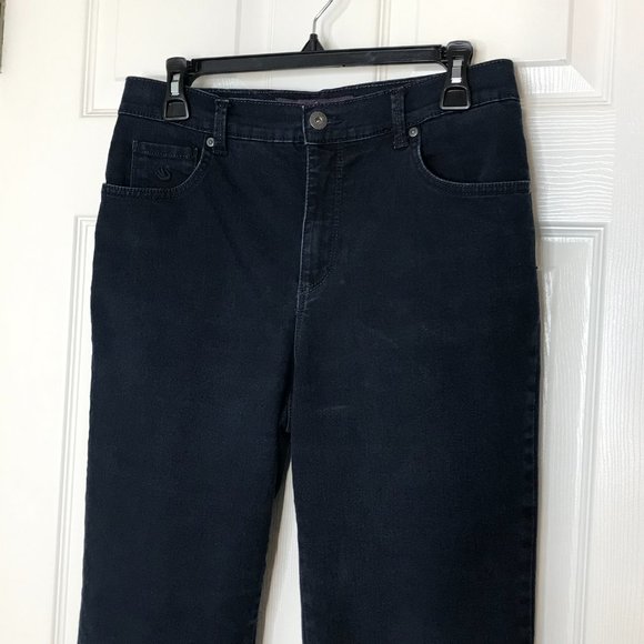 Gloria Vanderbilt Jeans | Dark Wash | Size 8 - Picture 2 of 9